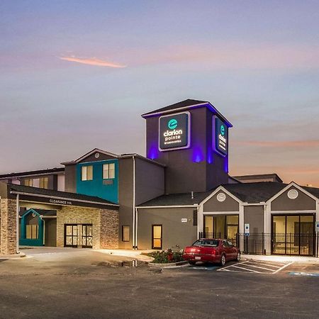 Clarion Pointe Wake Forest - Raleigh North Exterior photo